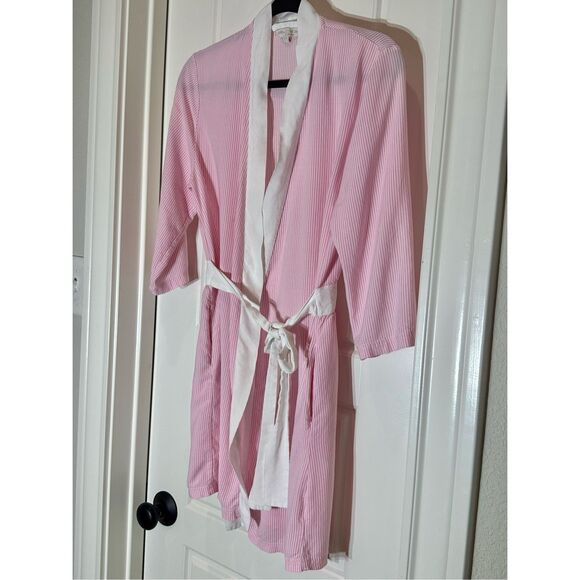 The Royal Standard size S/M pink and white striped robe - Picture 2 of 9